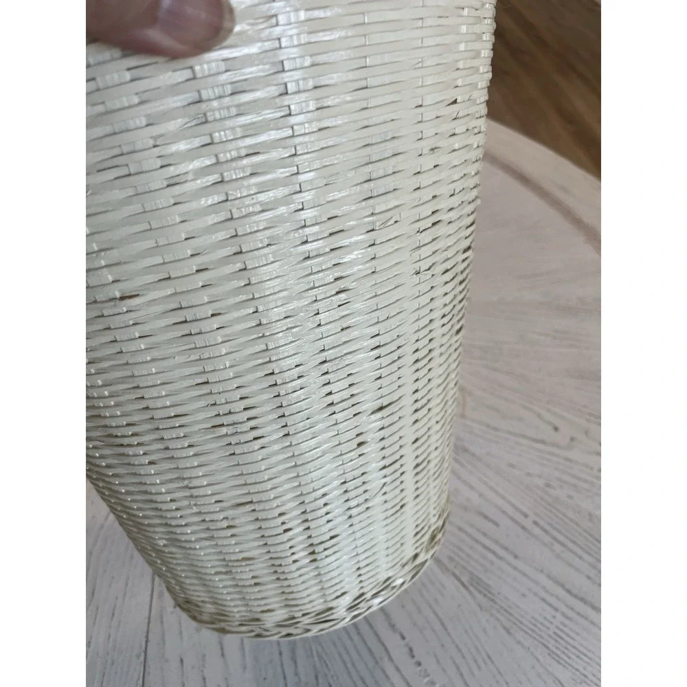 Vtg White Wicker Wastebasket Round Woven‎ Trash Garbage Can Planter Boho 1970s